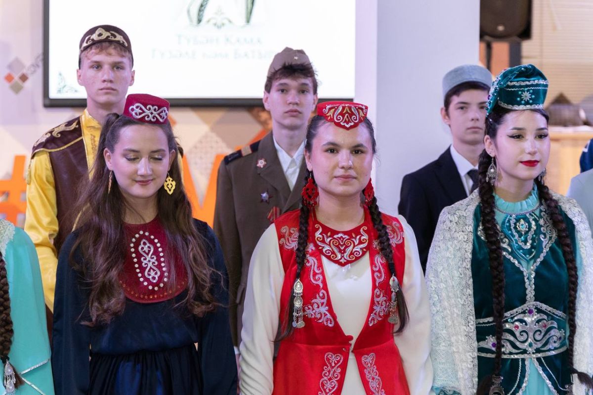 Накануне в МЦИ «Ковер» состоялся отборочный этап конкурса «Тбн Кама гзле м батыры», который объединил 17 участников из школ, колледжей и вузов города