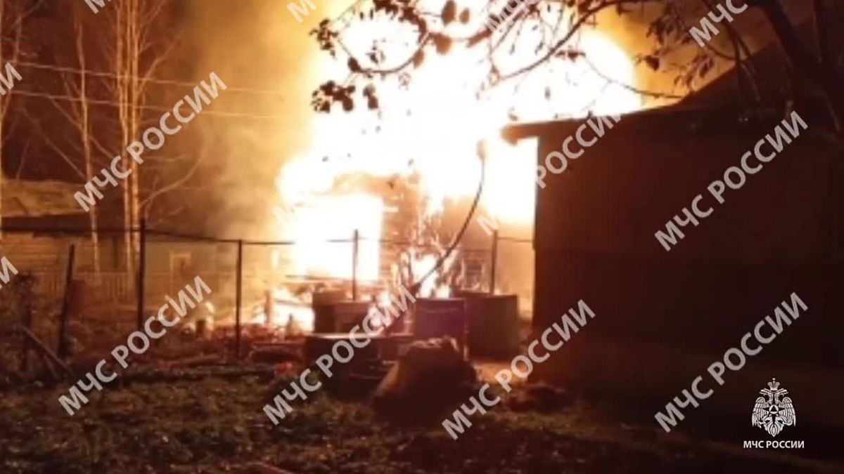 Пожар унёс жизнь пенсионера: в Верхнеуслонском районе сгорел дом