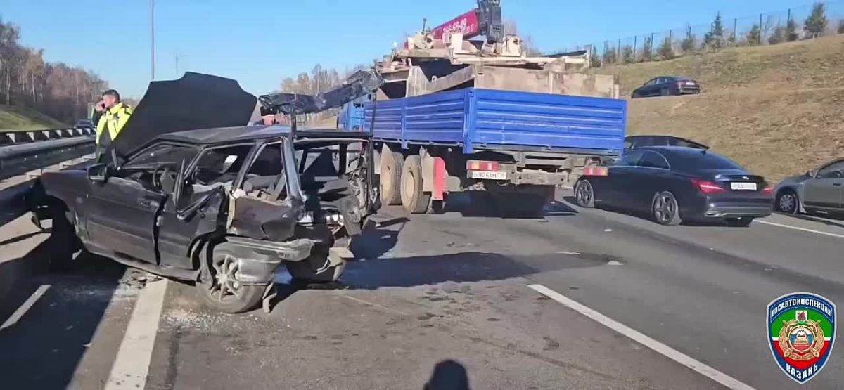 Кадры с места смертельной аварии на въезде в Казань