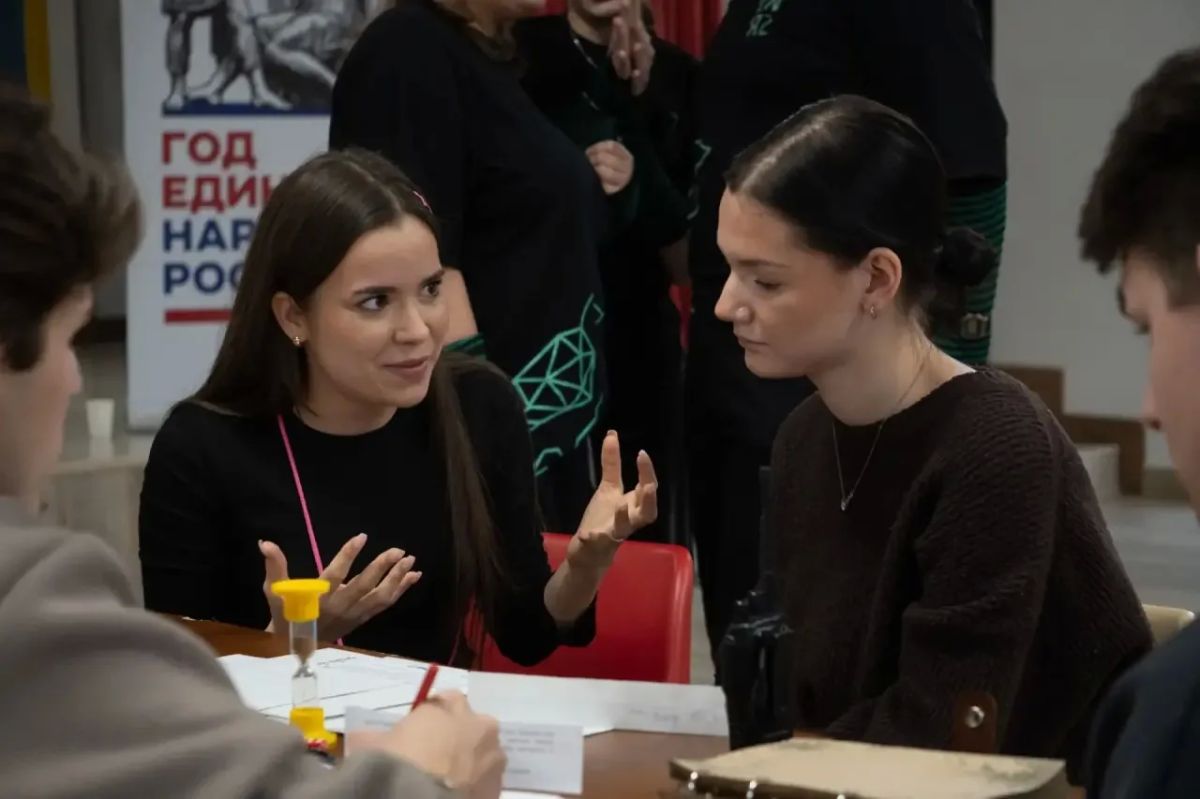 Команда Татарстана заняла первое место в конкурсе вожатских команд ПФО Команда Татарстана заняла первое место в конкурсе вожатских команд ПФО