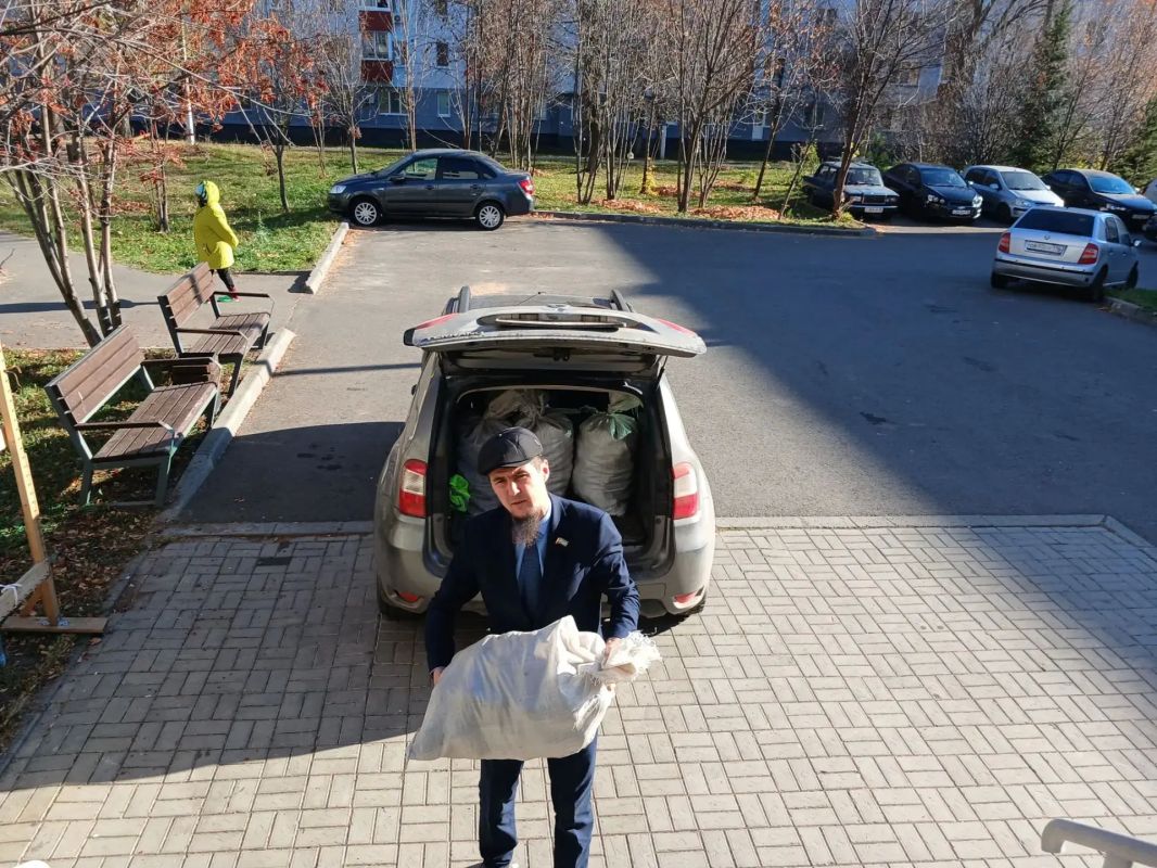 Пункт сбора гуманитарной помощи «Добрые сердца» на пр. Химиков начал сбор овощей для фронта