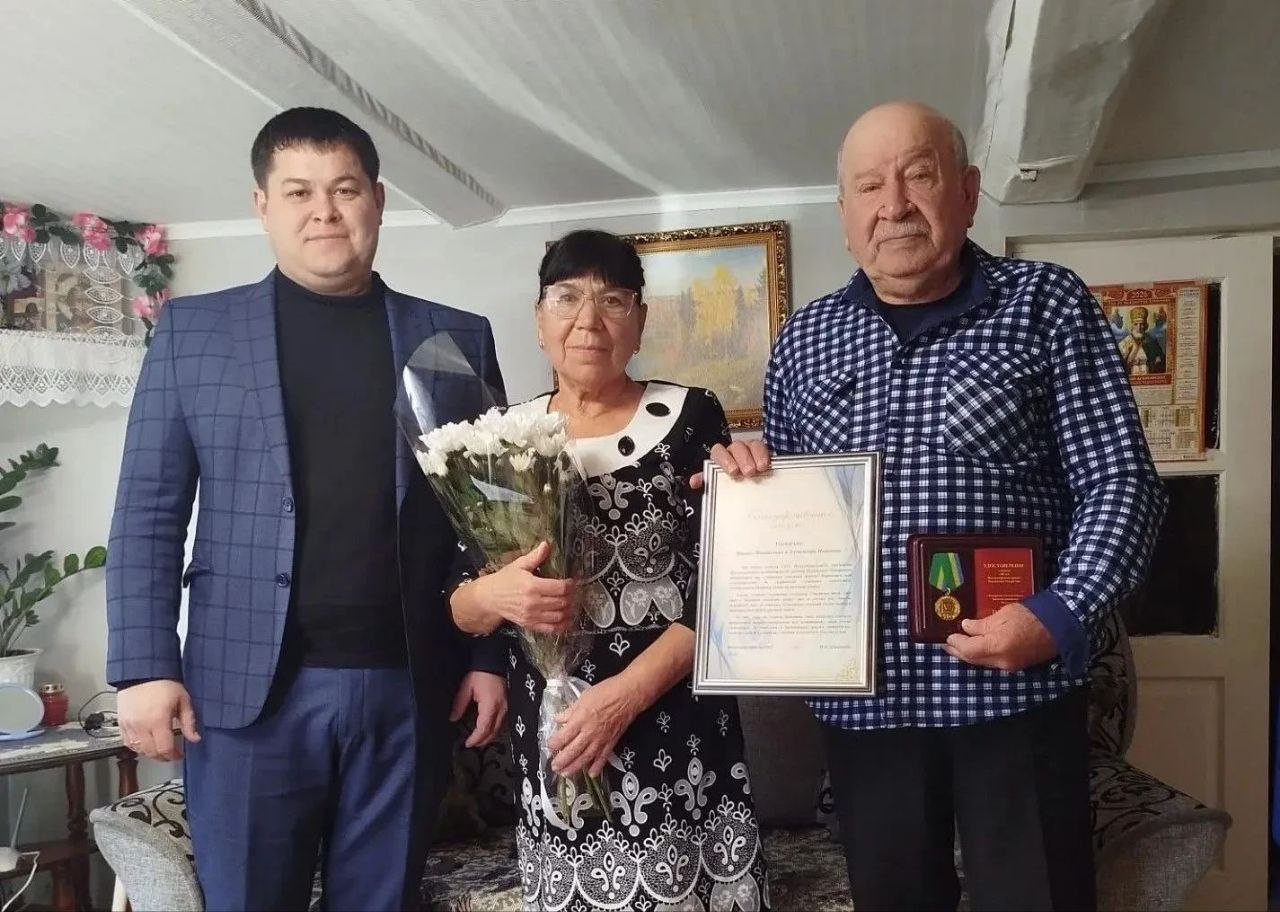 55 лет любви и уважения. Изумрудную свадьбу отметили супруги Михаил Михайлович и Александра Ивановна из Высокогорского района республики